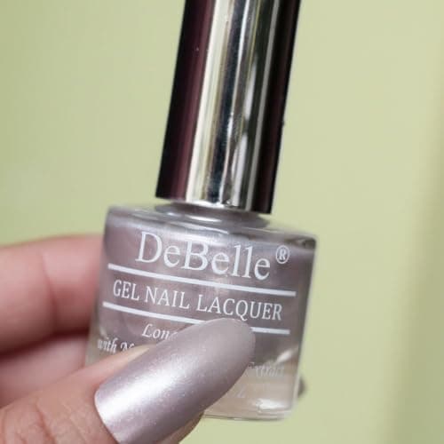 DeBelle Mermaid Collection (Chrome Finish Iridescent Nail Polish Shades) 8Ml (Little Mermaid, 8Ml (Pack Of 1)),Metallic Pearl Pink With Silver