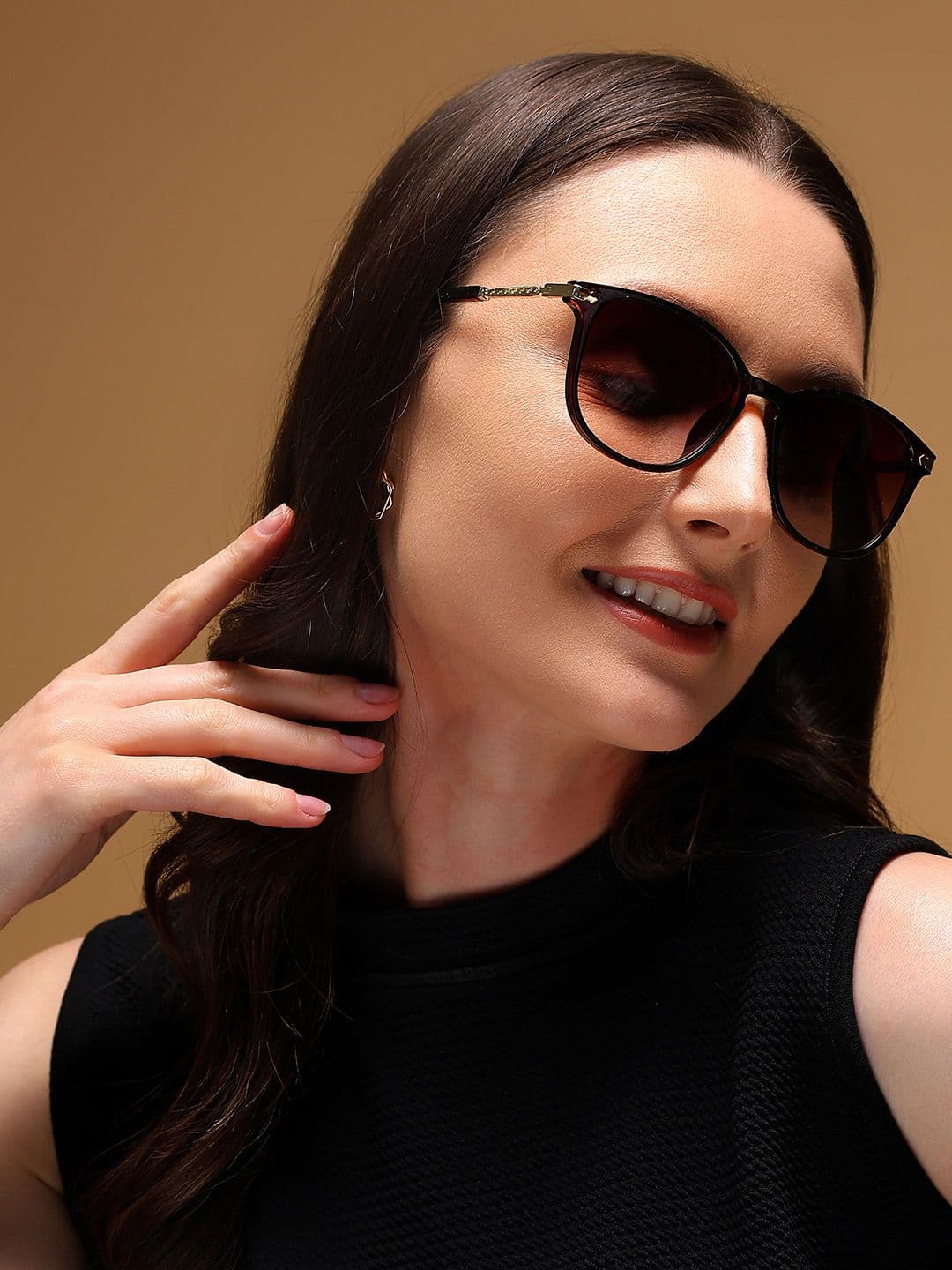 Voyage Women Oval Sunglasses A3046MG3183