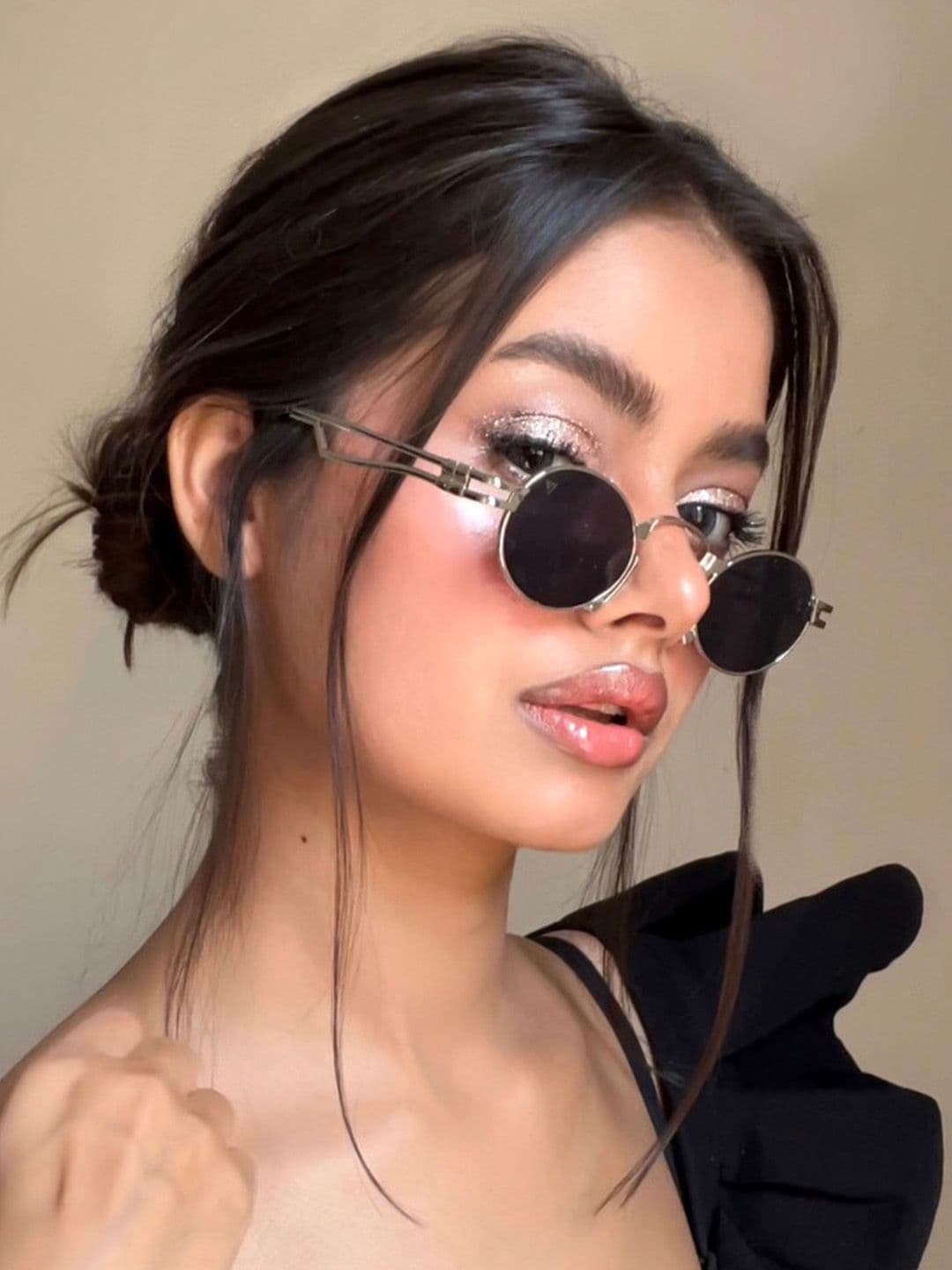 Voyage Unisex Black Lens & Silver-Toned Oval Sunglasses with UV Protected Lens