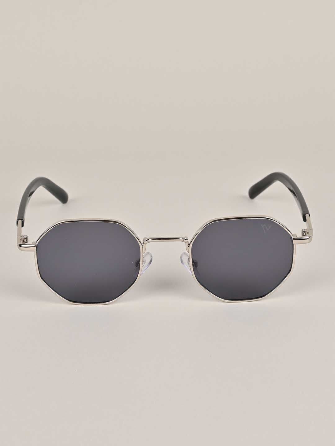 Voyage X fwd Unisex Black Lens & Silver-Toned Round Sunglasses with UV Protected Lens