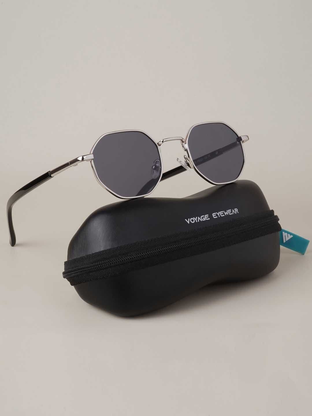 Voyage X fwd Unisex Black Lens & Silver-Toned Round Sunglasses with UV Protected Lens