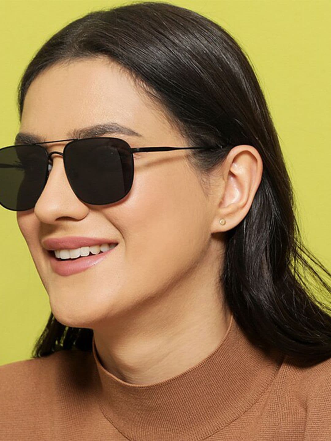 Vincent Chase by Lenskart Unisex Grey Lens & Black Square Sunglasses with Polarised and UV Protected Lens