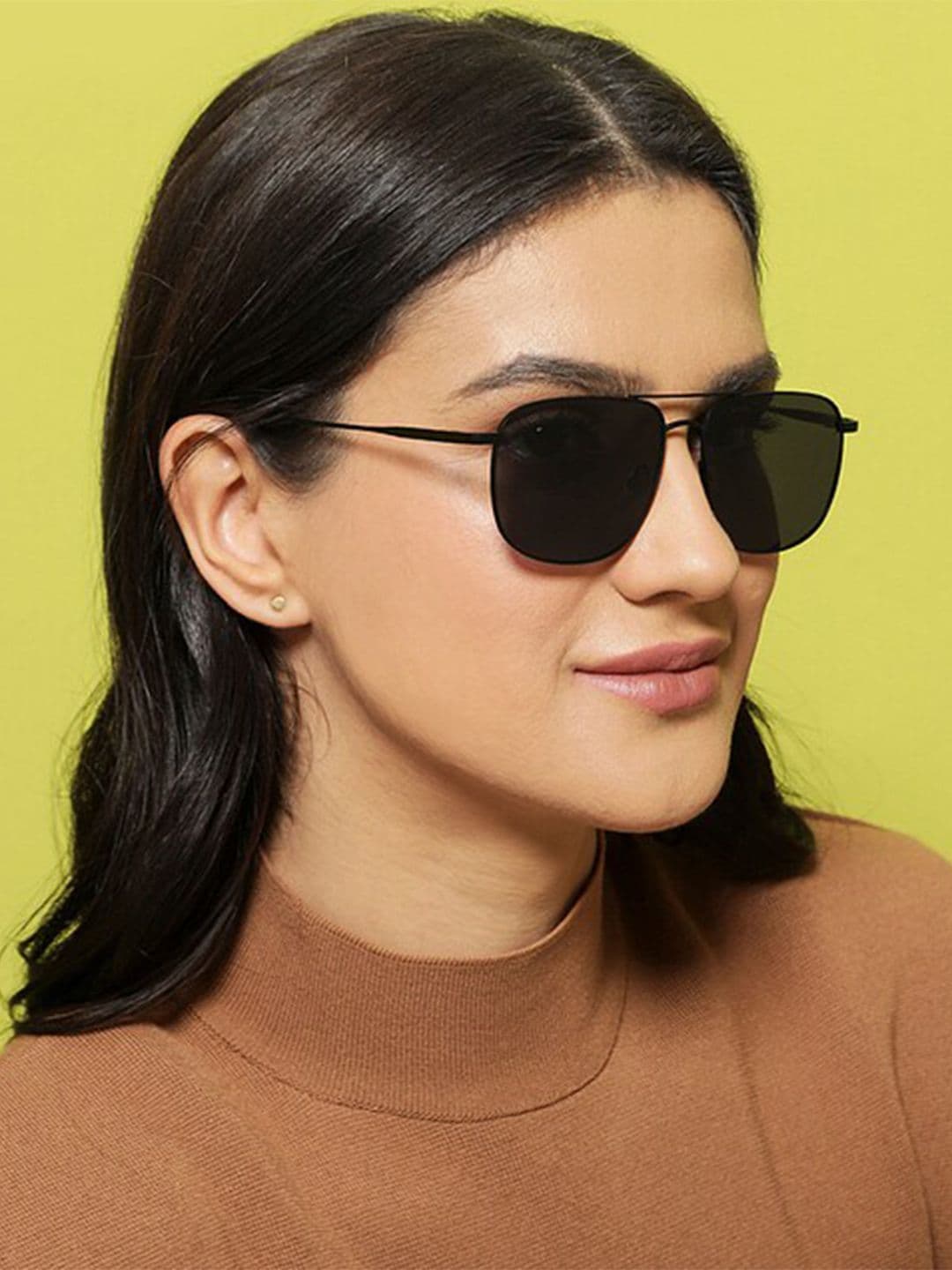 Vincent Chase by Lenskart Unisex Grey Lens & Black Square Sunglasses with Polarised and UV Protected Lens