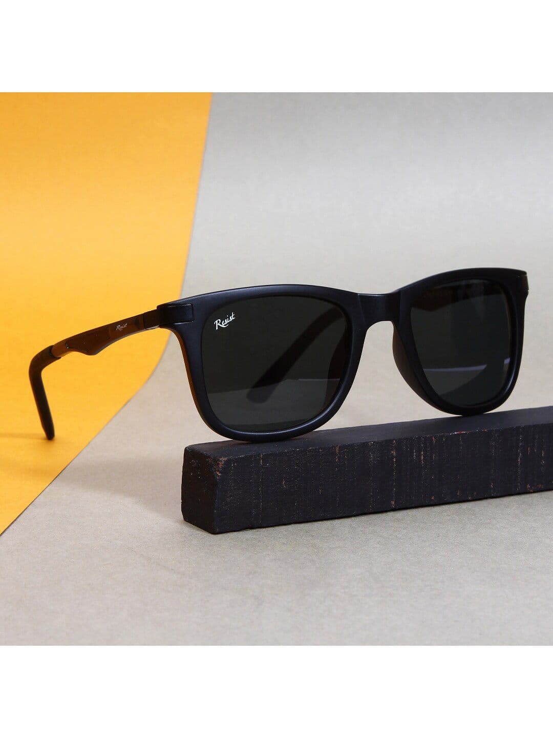 RESIST EYEWEAR UNISEX Black UV Protected Wayfarer Sunglasses