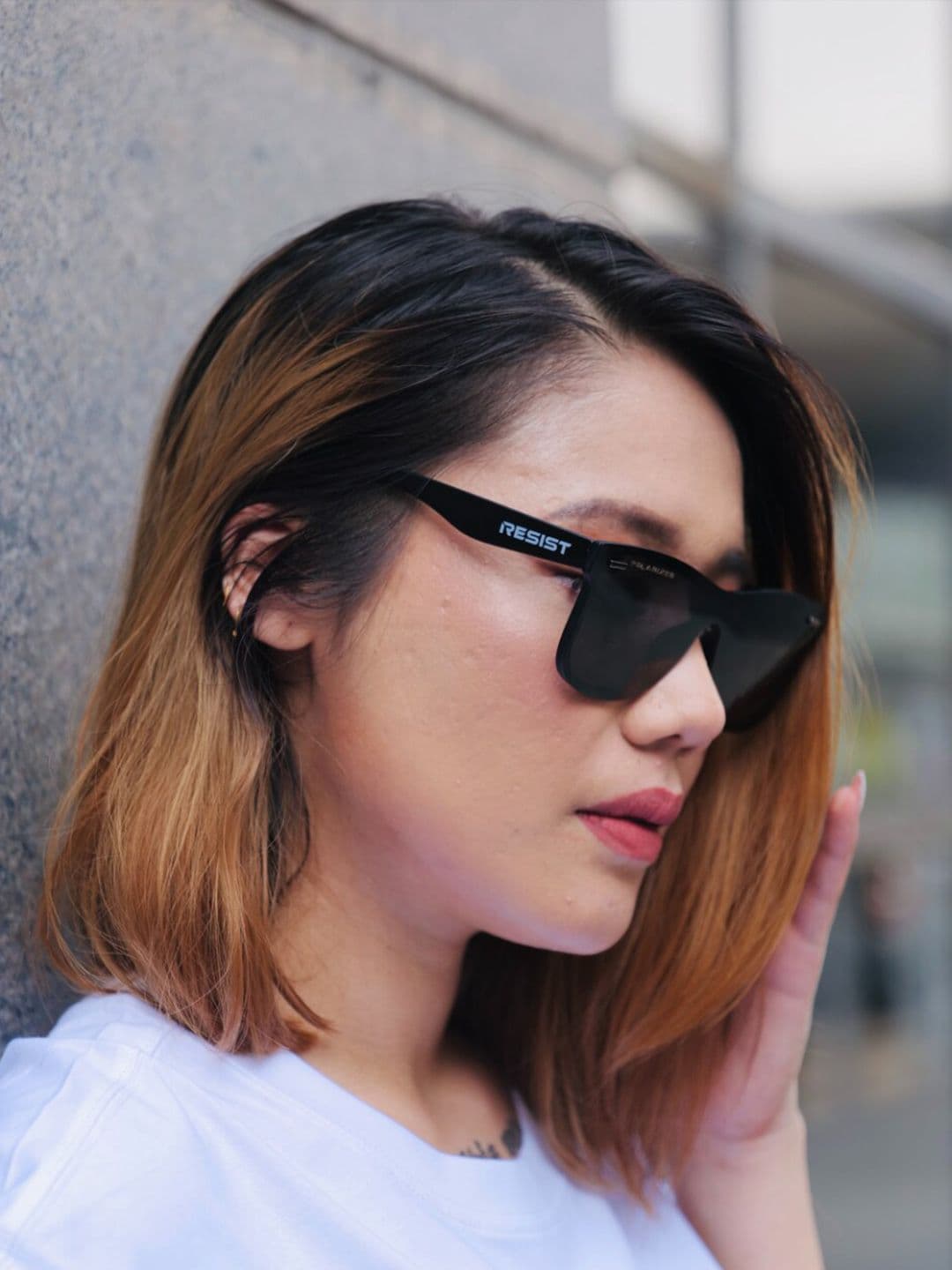 RESIST EYEWEAR Unisex Black Lens & Black Wayfarer Sunglasses with Polarised and UV Protected Lens