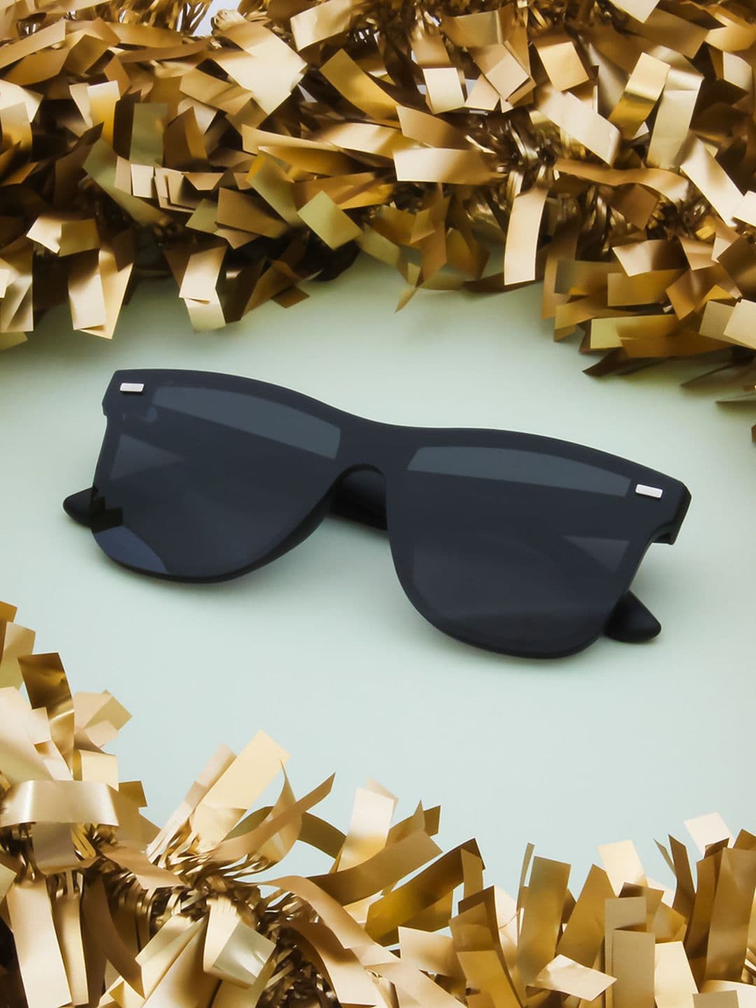 Ted Smith Unisex Aesthetic Black Wayfarer Rimless Sunglasses With Polarized Lens