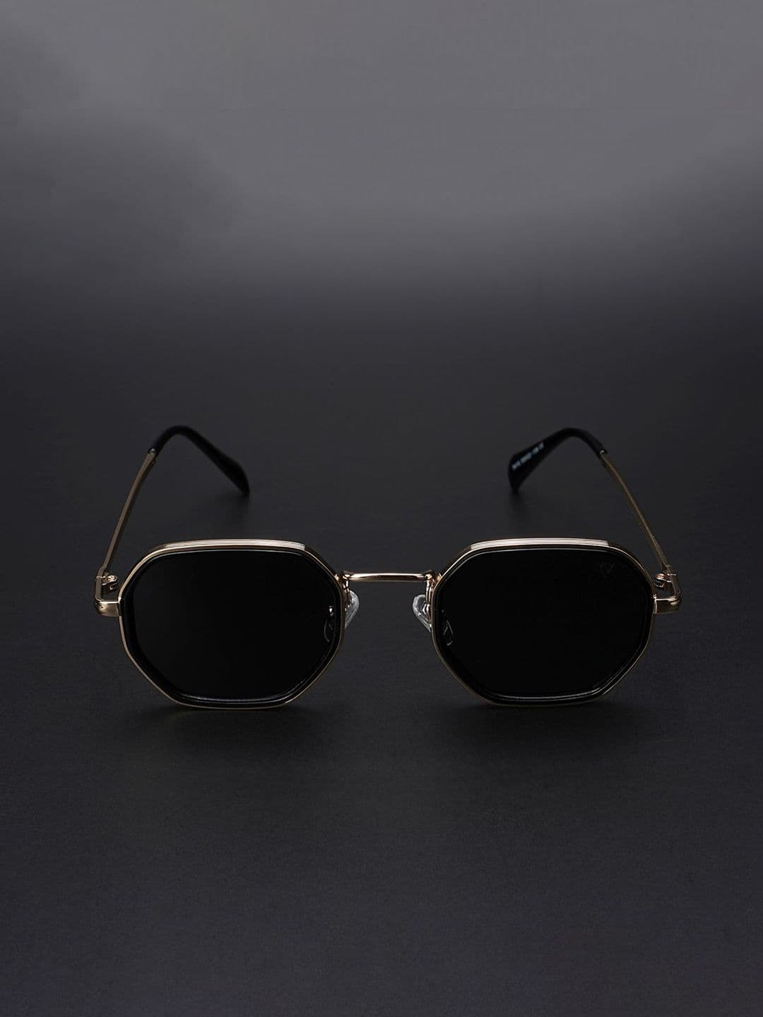 Voyage Unisex Square Sunglasses with Polarised and UV Protected Lens