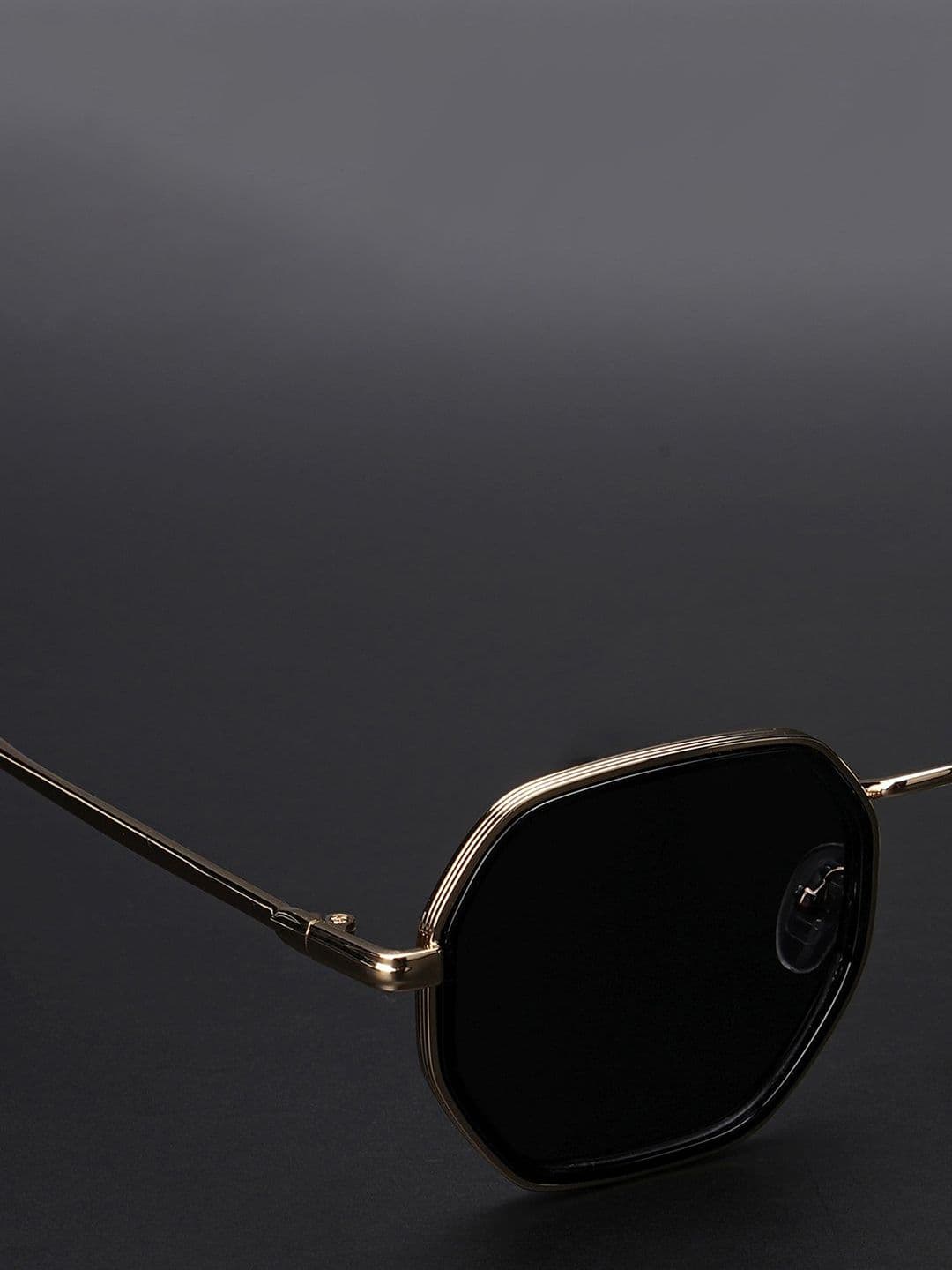 Voyage Unisex Square Sunglasses with Polarised and UV Protected Lens