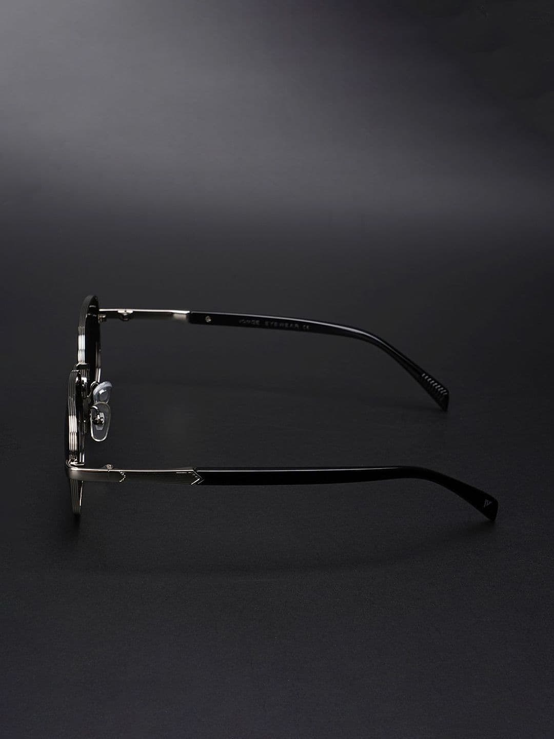 Voyage Unisex Square Sunglasses with Polarised and UV Protected Lens