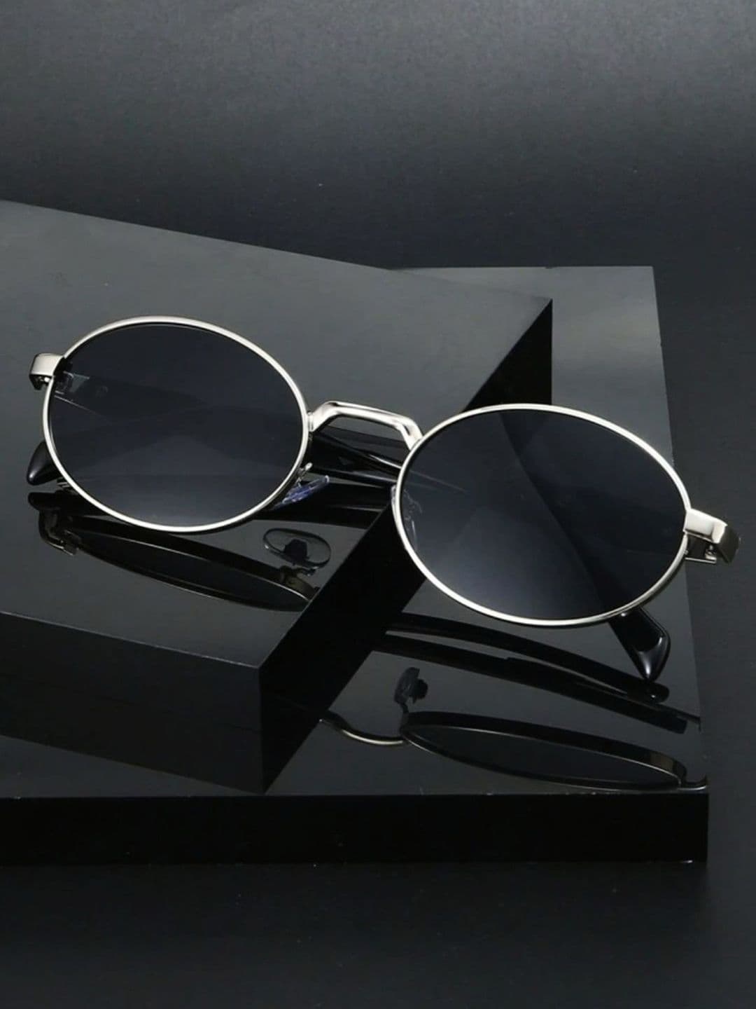 FUNGLASSES Unisex Oval with UV Protected Lens Sunglasses PUSHPA RAJ V SILVER BLACK