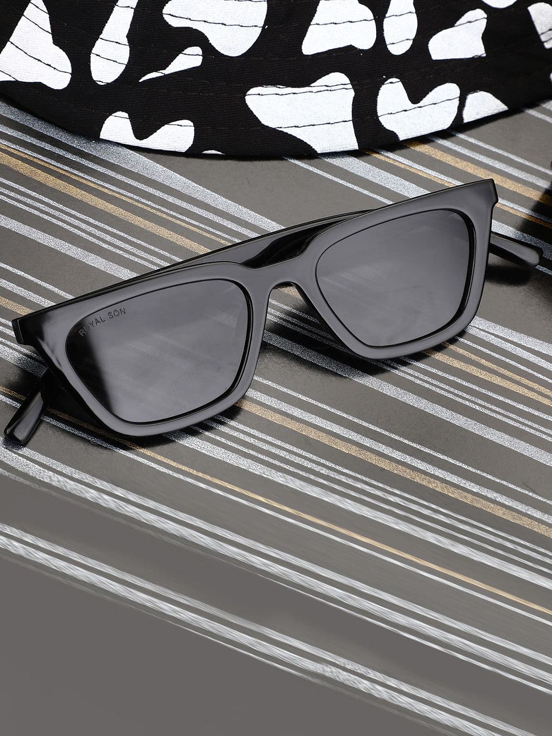 ROYAL SON Unisex Black Lens & Black Square Sunglasses with Polarised & UV Protected Lens