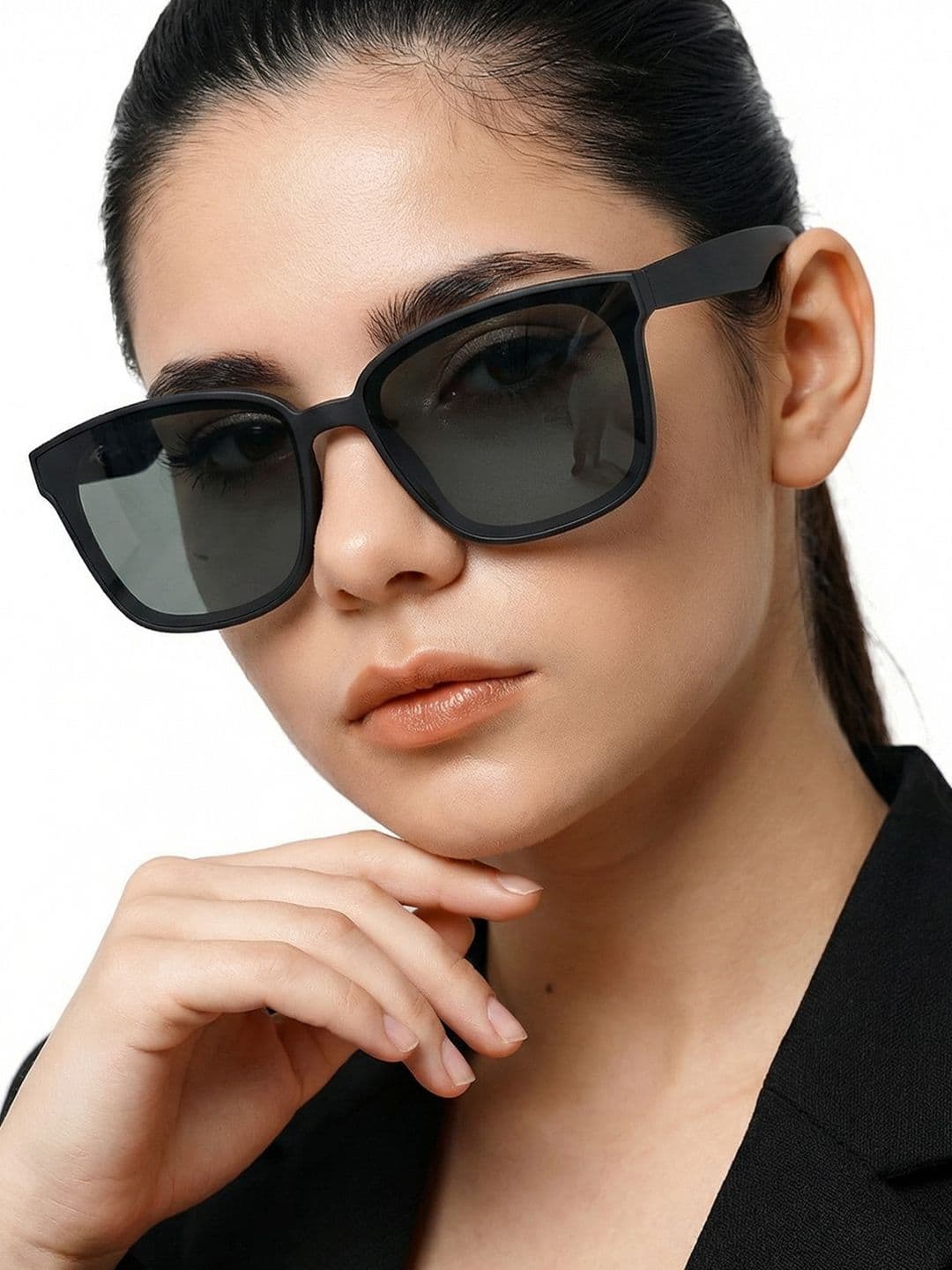 Vincent Chase by Lenskart Unisex Green Lens & Black Wayfarer Sunglasses with UV Protected Lens