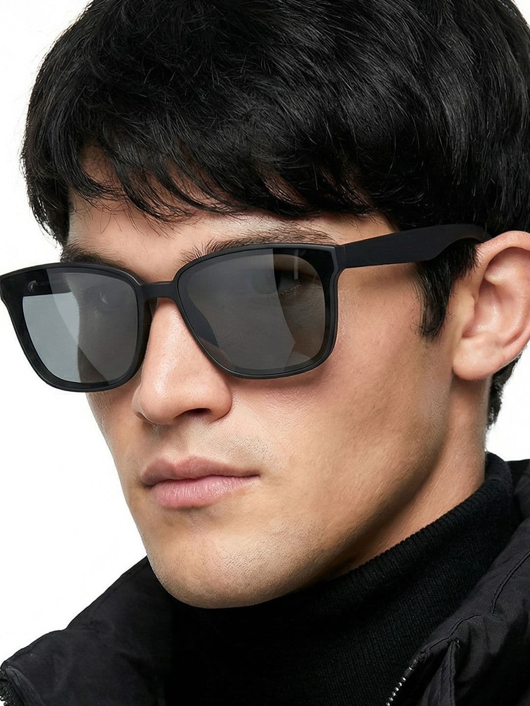 Vincent Chase by Lenskart Unisex Green Lens & Black Wayfarer Sunglasses with UV Protected Lens