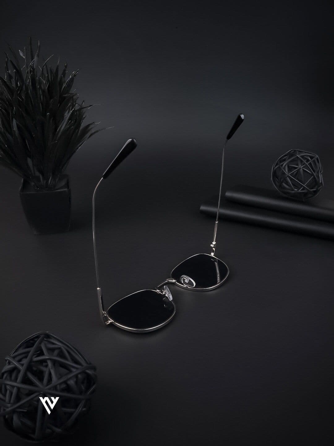 Voyage Lens & Round Sunglasses With Polarised & UV Protected Lens