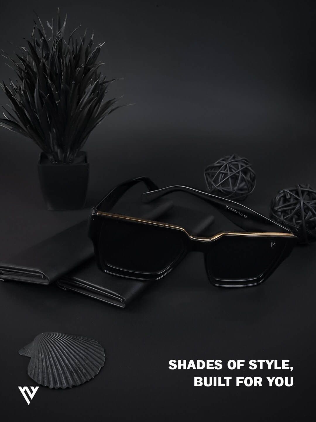 Voyage Lens Wayfarer Sunglasses With Polarised And UV Protected Lens 952PMG4114