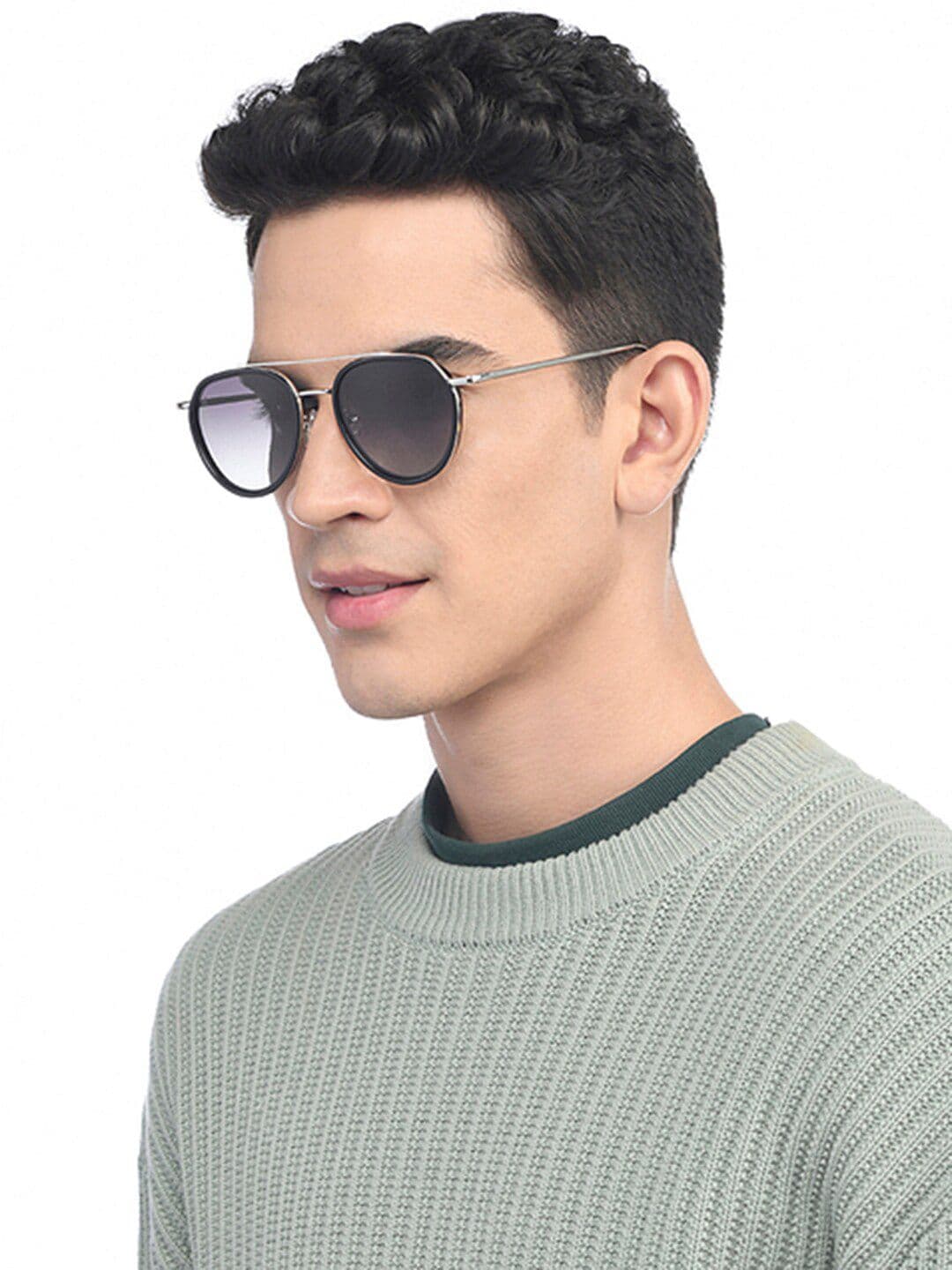 Vincent Chase by Lenskart Unisex Round Sunglasses with Polarised and UV Protected Lens 209322
