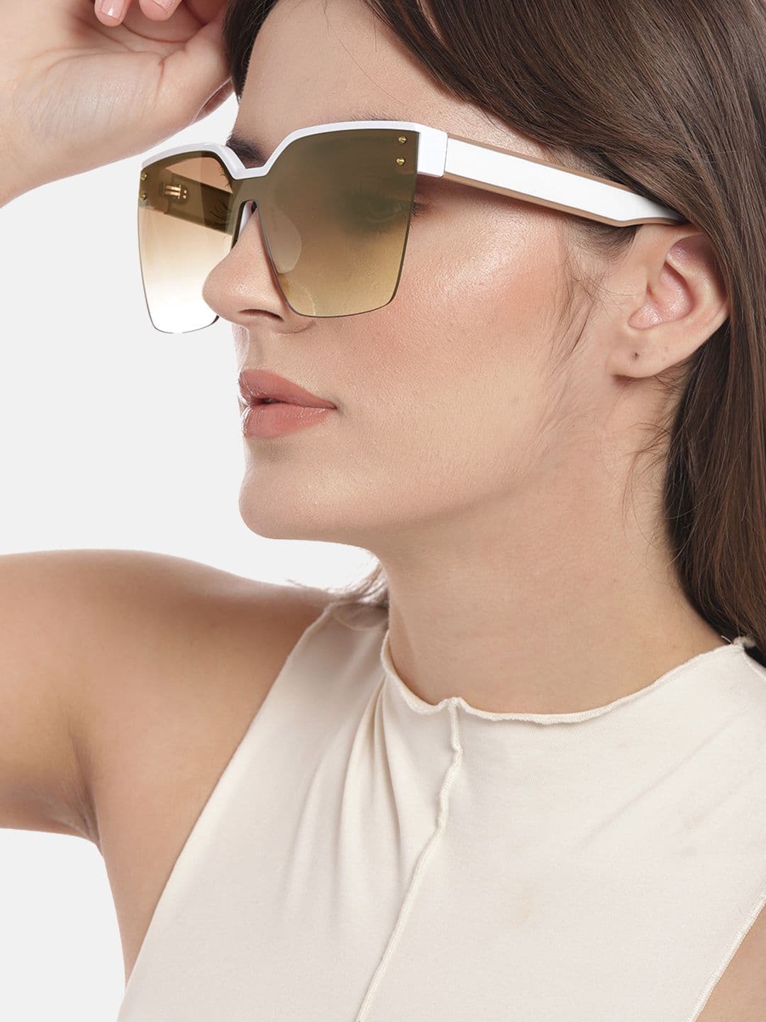 Carlton London Women Premium Oversized Sunglasses with UV Protected Lens CLSW303