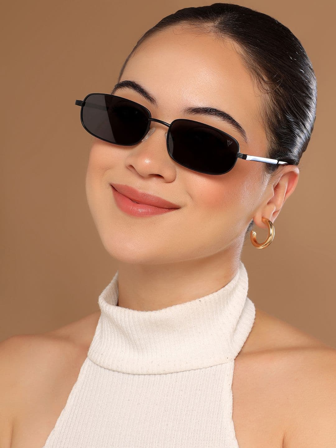 Voyage Adults Rectangle Sunglasses with Polarised and UV Protected Lens 2272PMG5845-Black