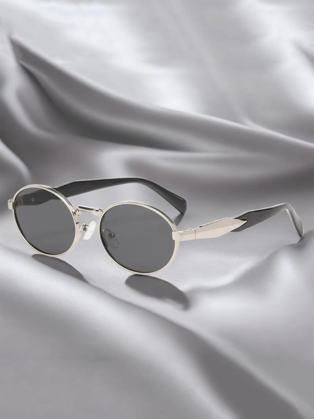 DressBerry Women Round Sunglasses with UV Protected Lens PUSHPA SILVER BLACK